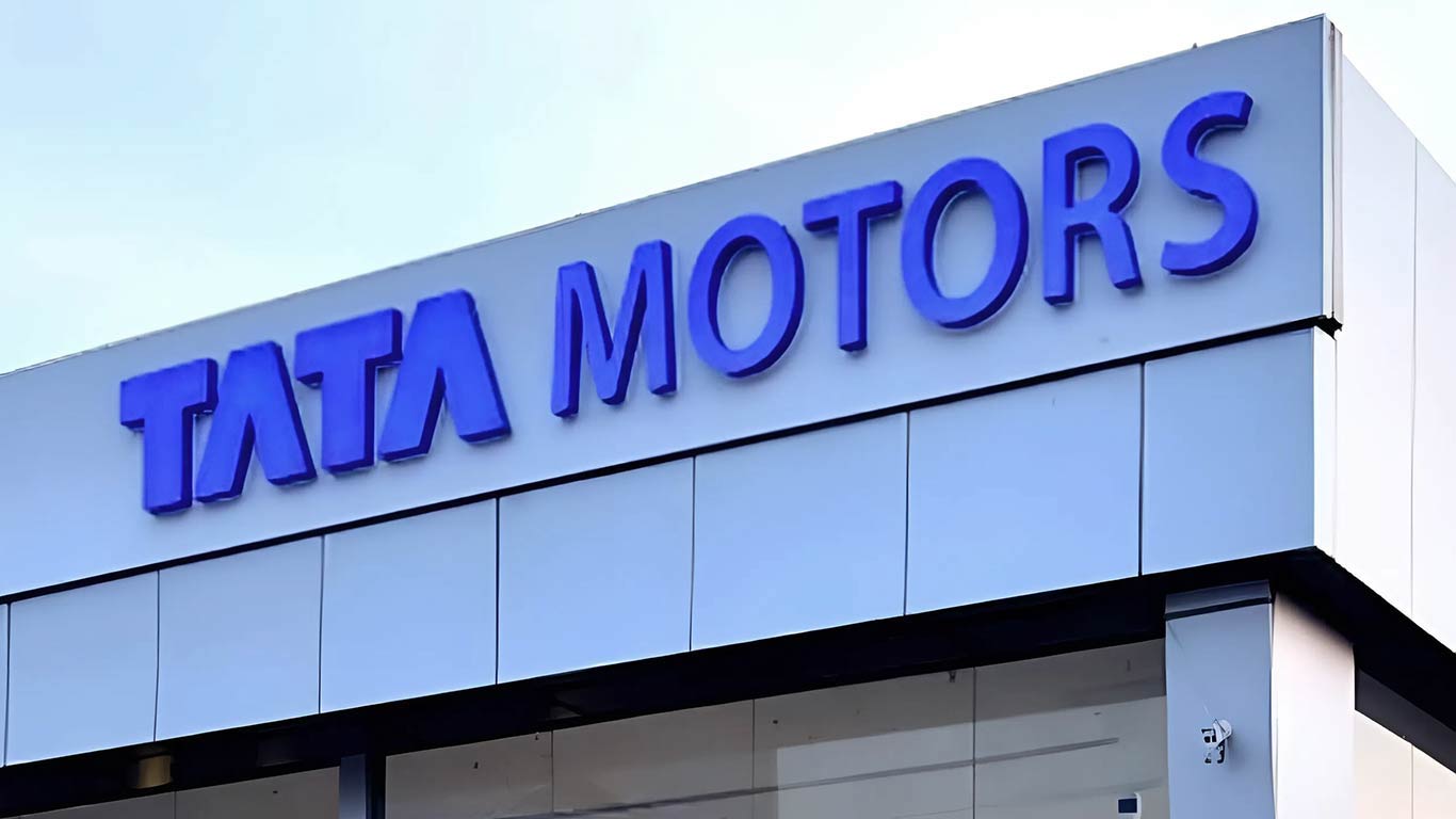 Read more about the article Tata Motors Q4: Profit Falls, Revenues Peak